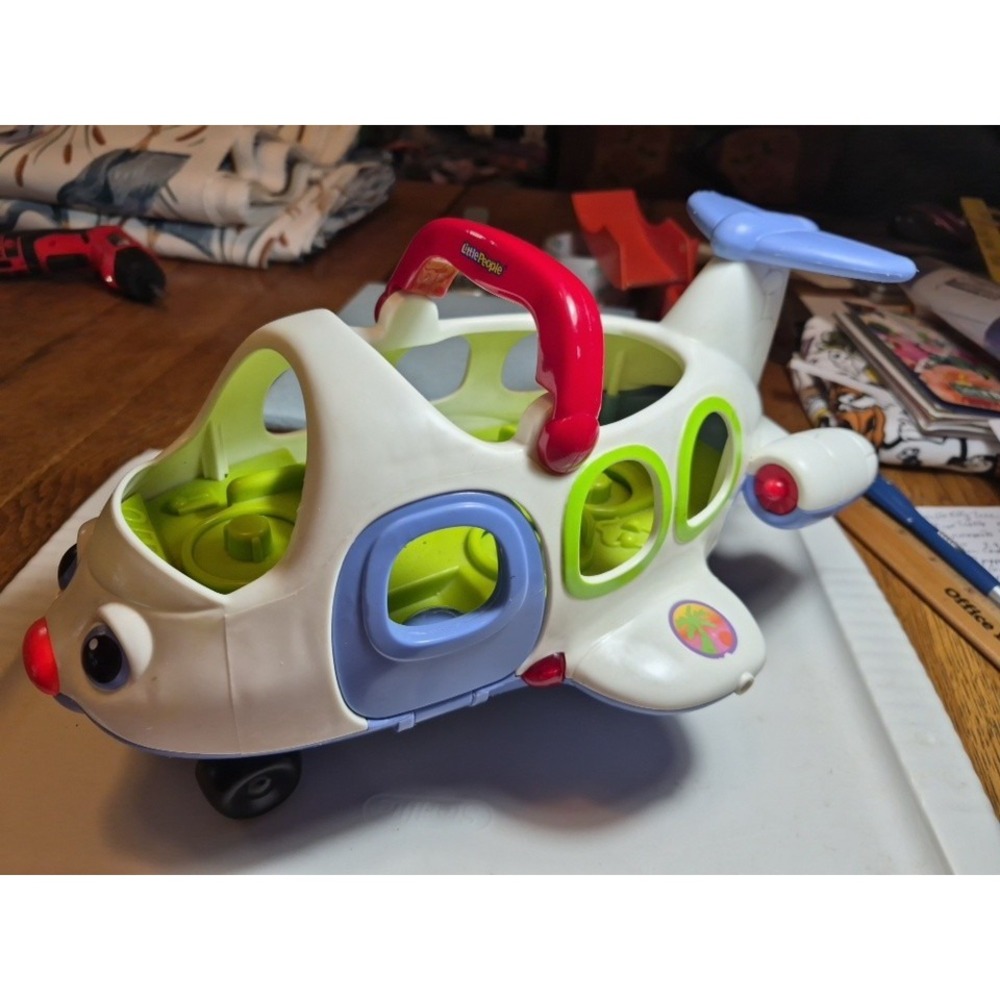 Fisher-Price Little People Lil' Movers Airplane Only working lights and sounds